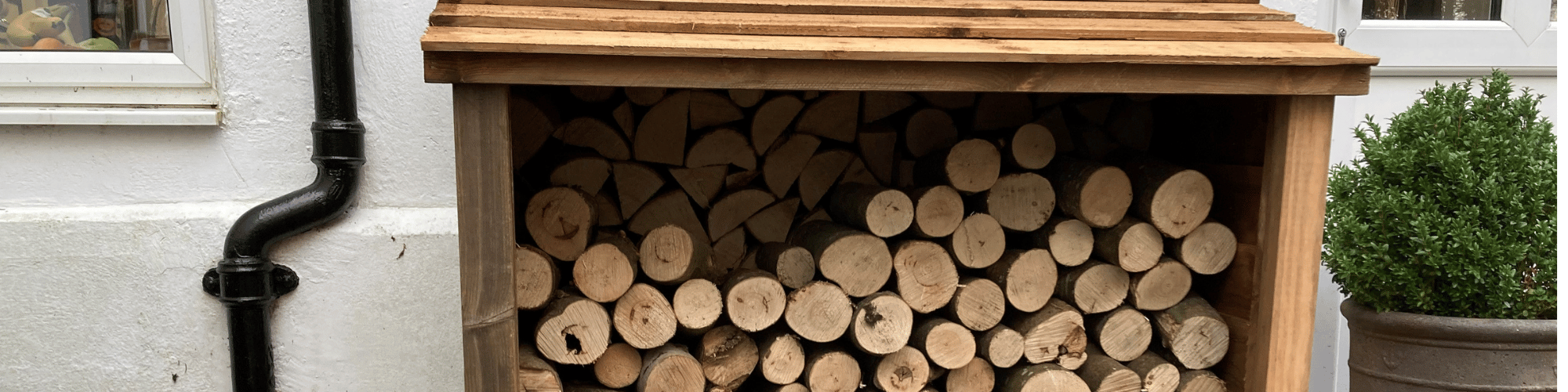 Firewood log storage